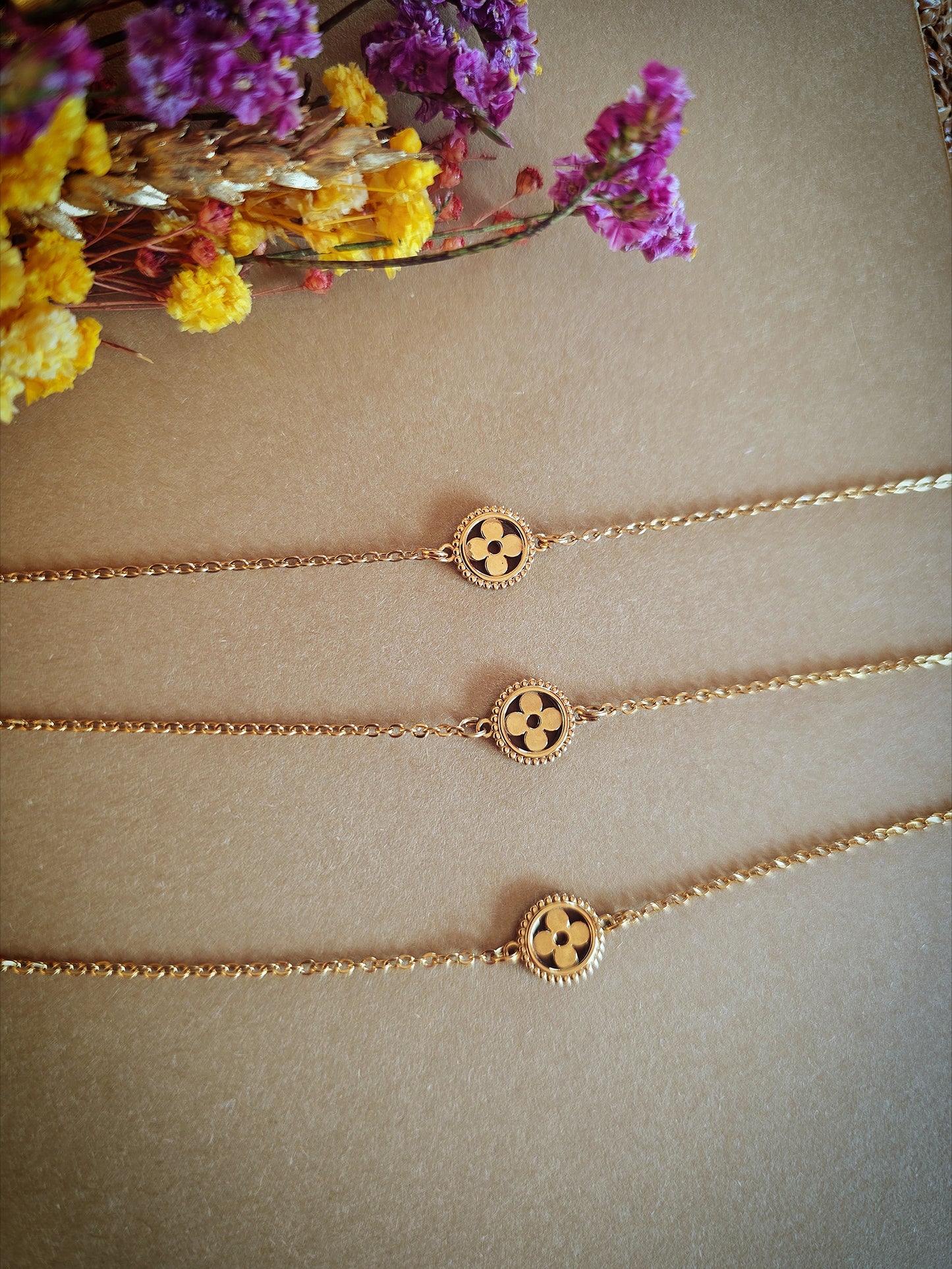 Bracelet fleur acier inoxydable or