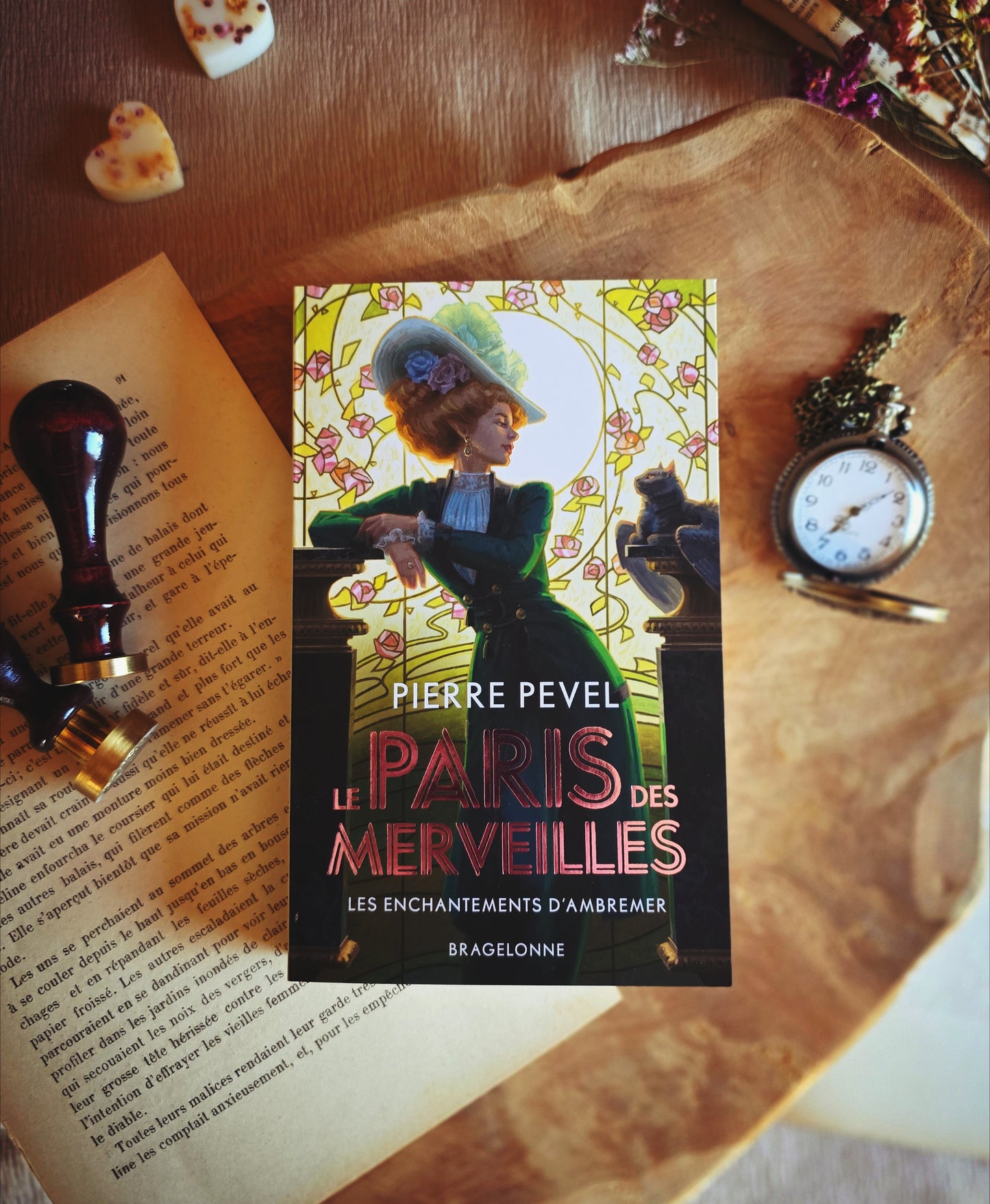 Livre seul "Le Paris des Merveilles Tome 1" de Pierre Pevel (PRÉ-COMMANDE)