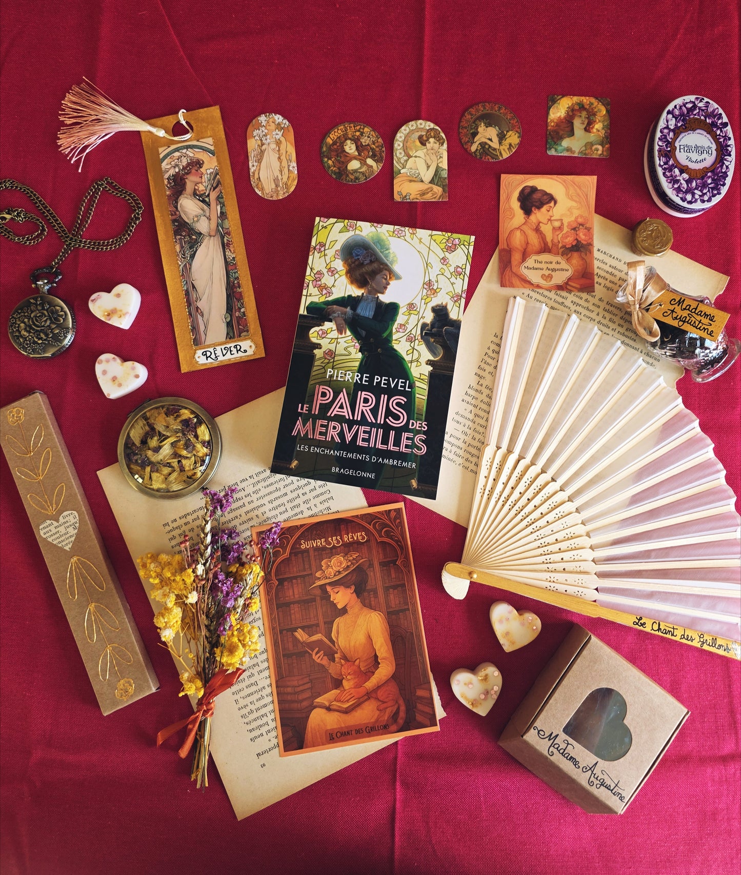 Box Grillon Deluxe (Adulte) Madame Augustine (PRÉ-COMMANDE)