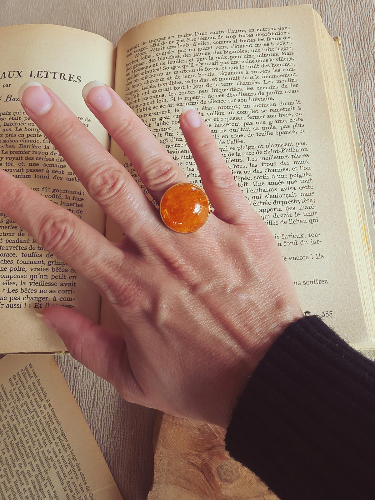 Bague grande ronde Plumeaux orange plaqué or