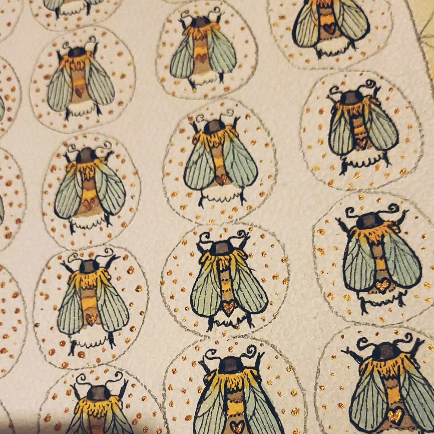 Boule de noël "Dinï et les Abeilles aux merveilles"