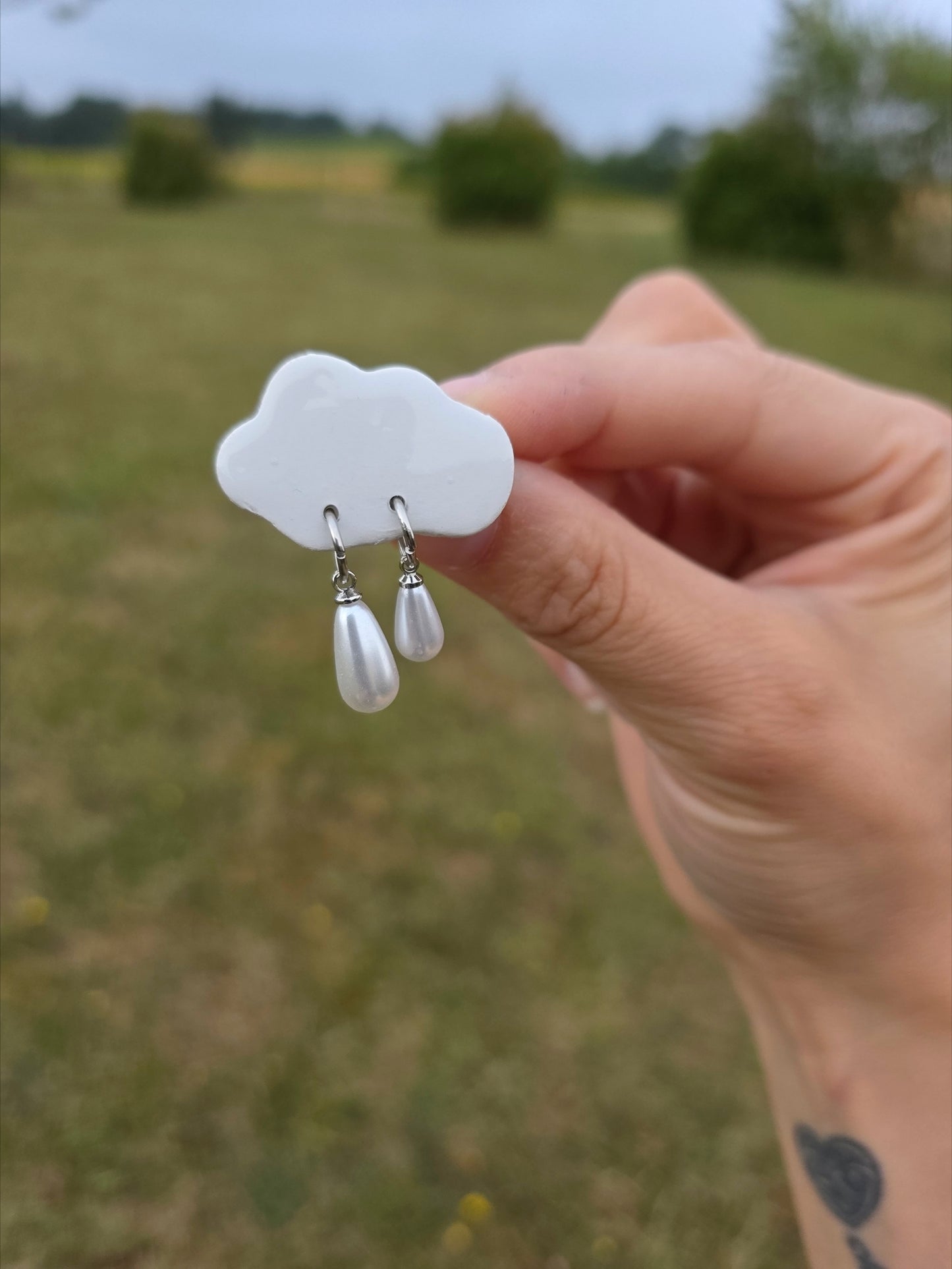 Broche nuage perle