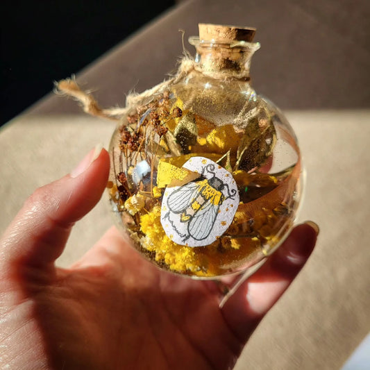 Boule de noël "Dinï et les Abeilles aux merveilles"