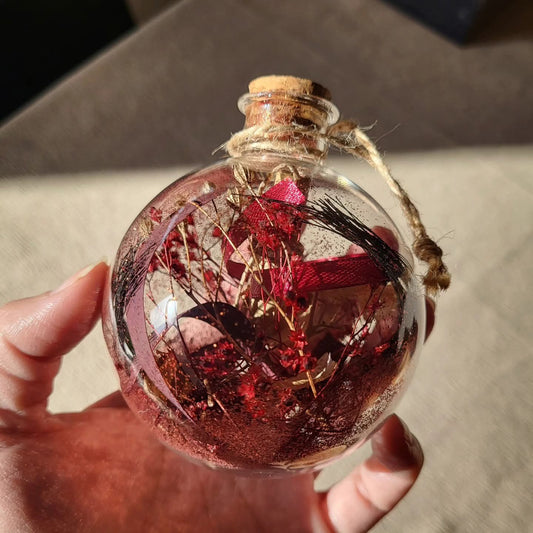 Boule de noël "Albane et les Diseuses de chevaux"