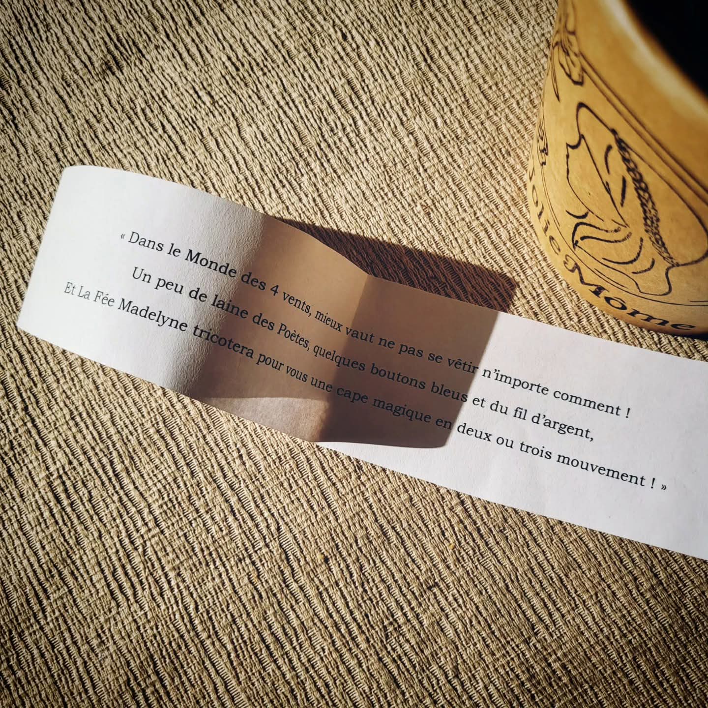 Boule de noël "Madelyne & les Moutons des poètes"