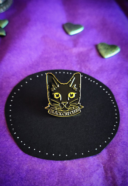 Pin's Black Cat